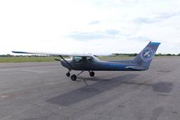 Cessna - 152 - photo 21