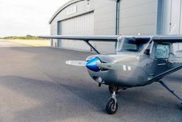 Cessna - 152 - photo 1