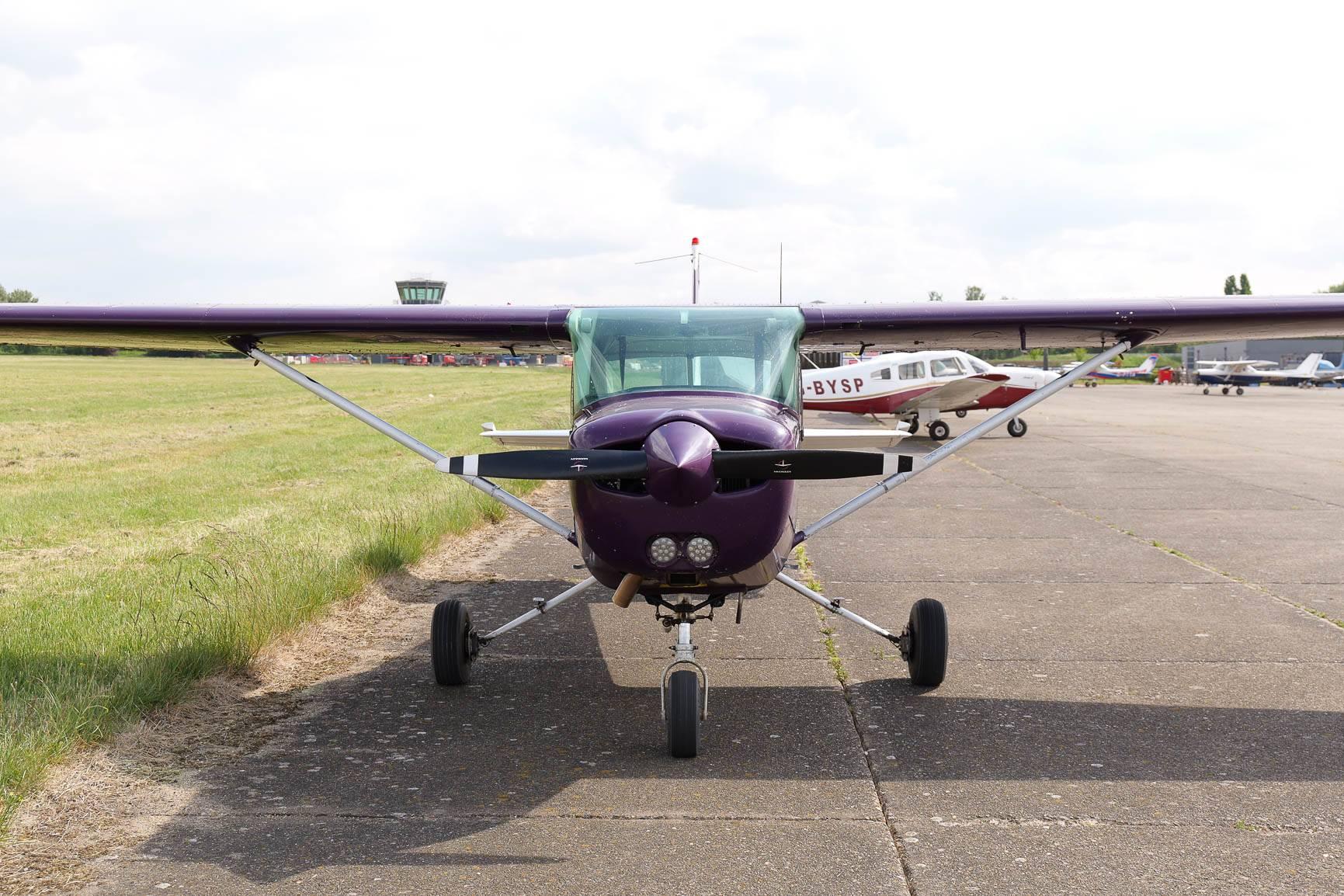 Cessna - 152 - main photo