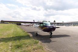 Cessna - 152 - photo 6