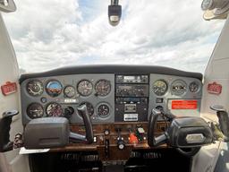 Cessna - FA-152 Aerobat - photo 28