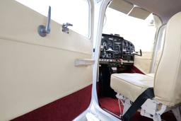Cessna - F-172 H - photo 21