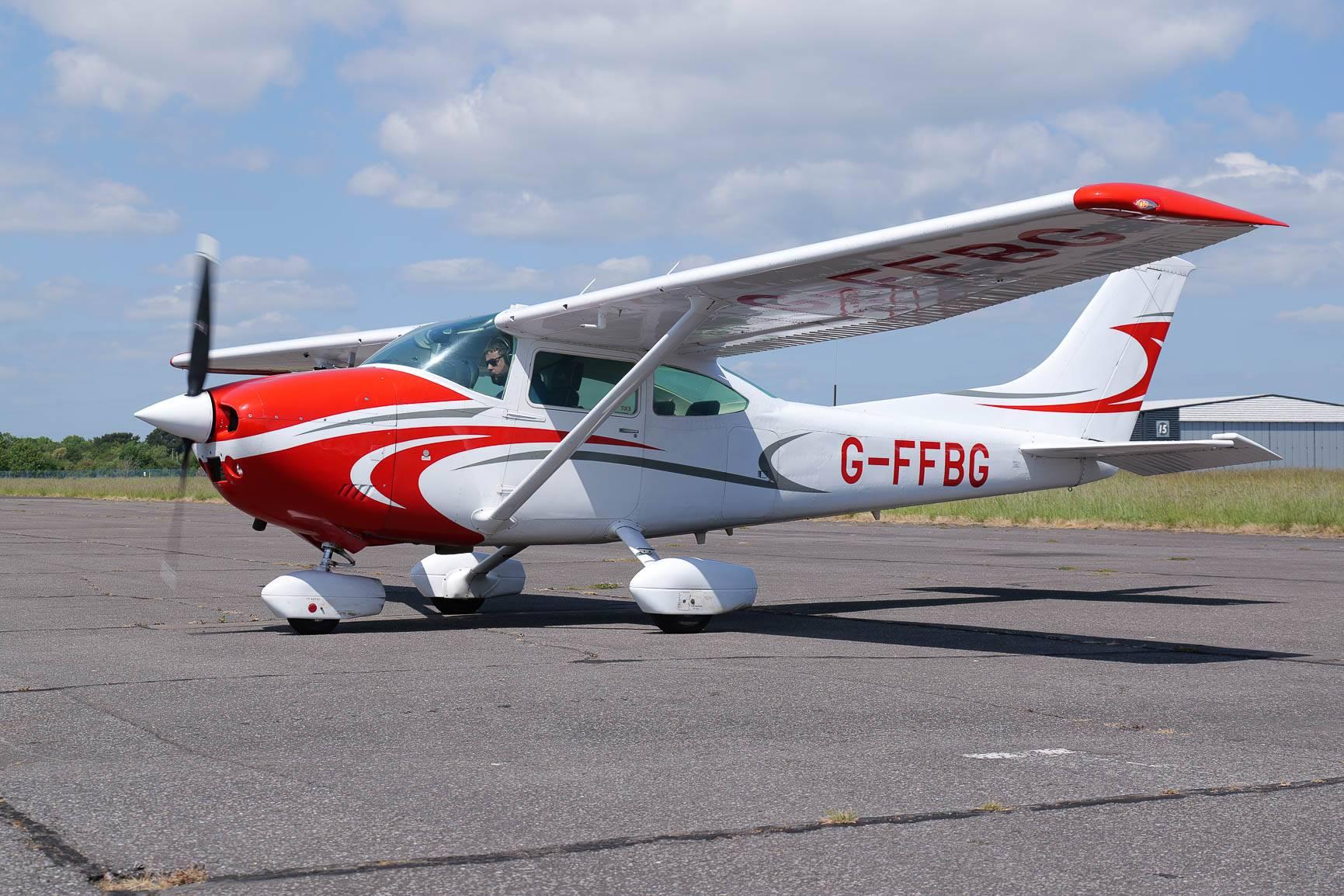 Cessna - F-182 Q - main photo