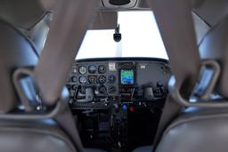 Cessna - 182 Skylane S - photo 20