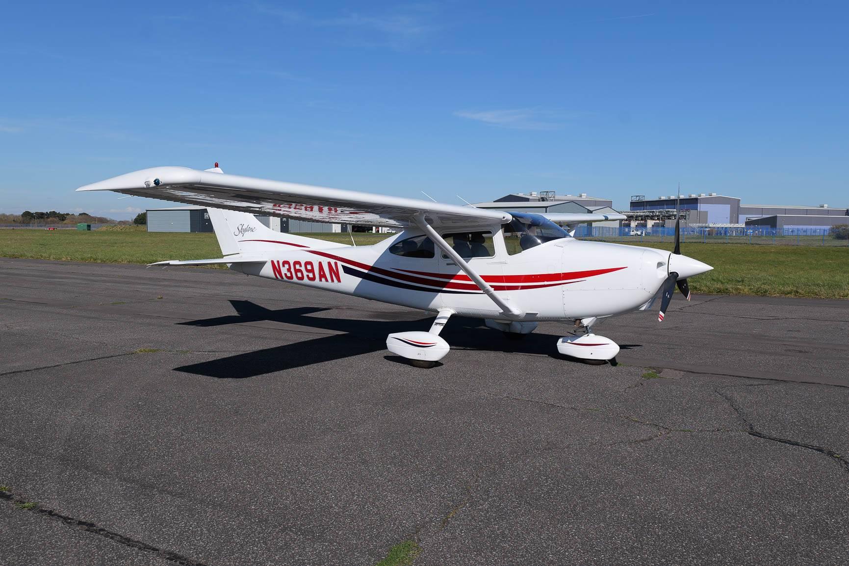 Cessna - 182 Skylane S - main photo