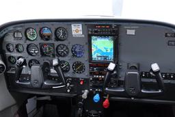 Cessna - 182 Skylane S - photo 26