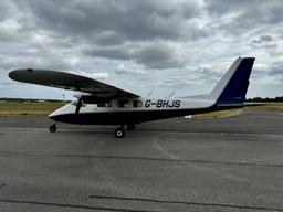 Partenavia - P-68 B - photo 13