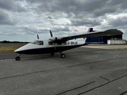 Partenavia - P-68 B - photo 15