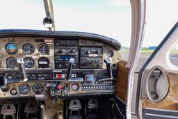 Piper - PA-28-161 Warrior II - photo 27