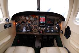 Piper - PA-28-181 Archer III - photo 14