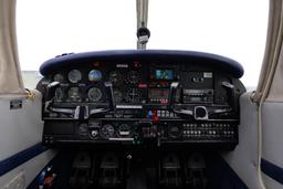 Piper - PA-28R-200 Arrow II - photo 24