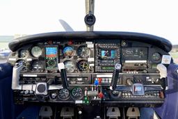 Piper - PA-28R-201 Arrow III - photo 8