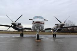 Beech - 350 Super King Air - photo 6