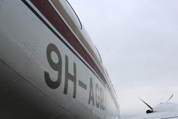 Beech - 350 Super King Air - photo 8
