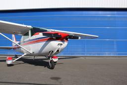 Cessna - F-172 Skyhawk N II - photo 4