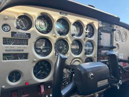 Cessna - F-172 Skyhawk N II - photo 6