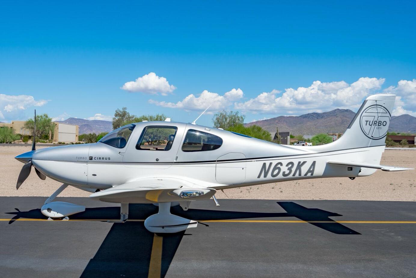 Cirrus - SR22 - main photo