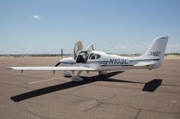 Cirrus - SR22 - photo 8