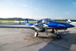 Diamond - DA42 - photo 1