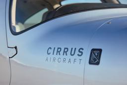 Cirrus - SR22T - photo 13