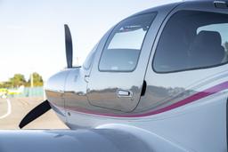 Cirrus - SR22 - photo 9