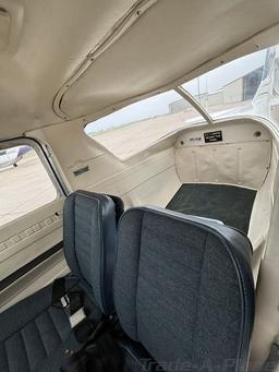 Cessna - 150 - photo 3