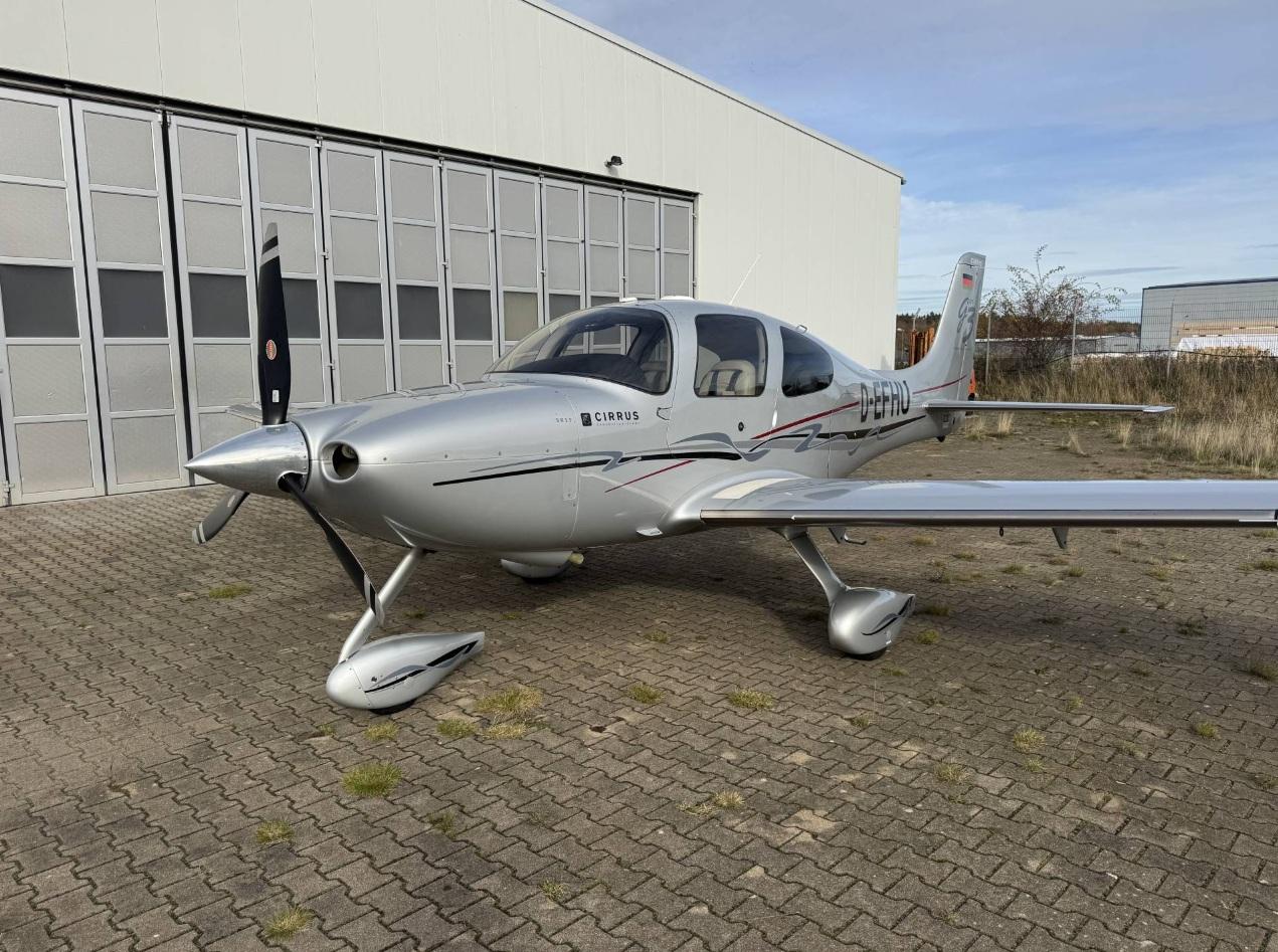 Cirrus - SR22 G3 - main photo