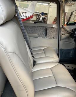 Cessna - Cessna 172S Skyhawk - photo 7