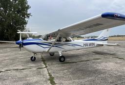 Cessna - Cessna 172R Skyhawk - photo 3