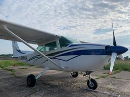 Cessna - 172 N - photo 9