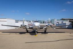Beechcraft - BARON - photo 5
