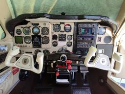 Beech - 33 Bonanza F33A G5 - photo 5