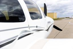 Cirrus - SR22 - photo 9