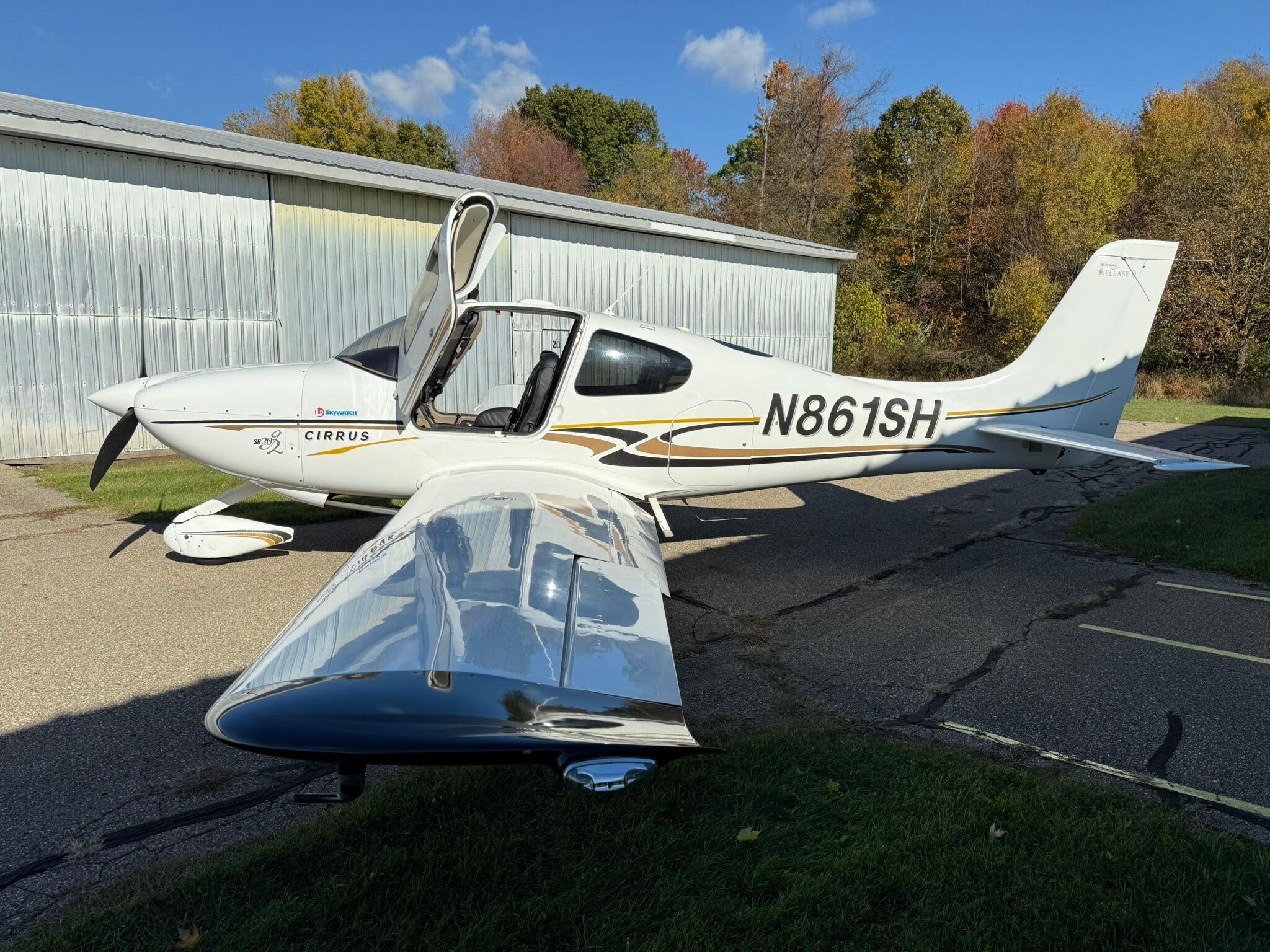 Cirrus - SR20 - main photo