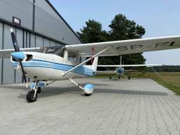 Cessna - Cessna 150M - photo 1