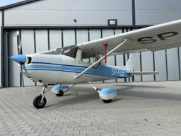Cessna - Cessna 150M - photo 3