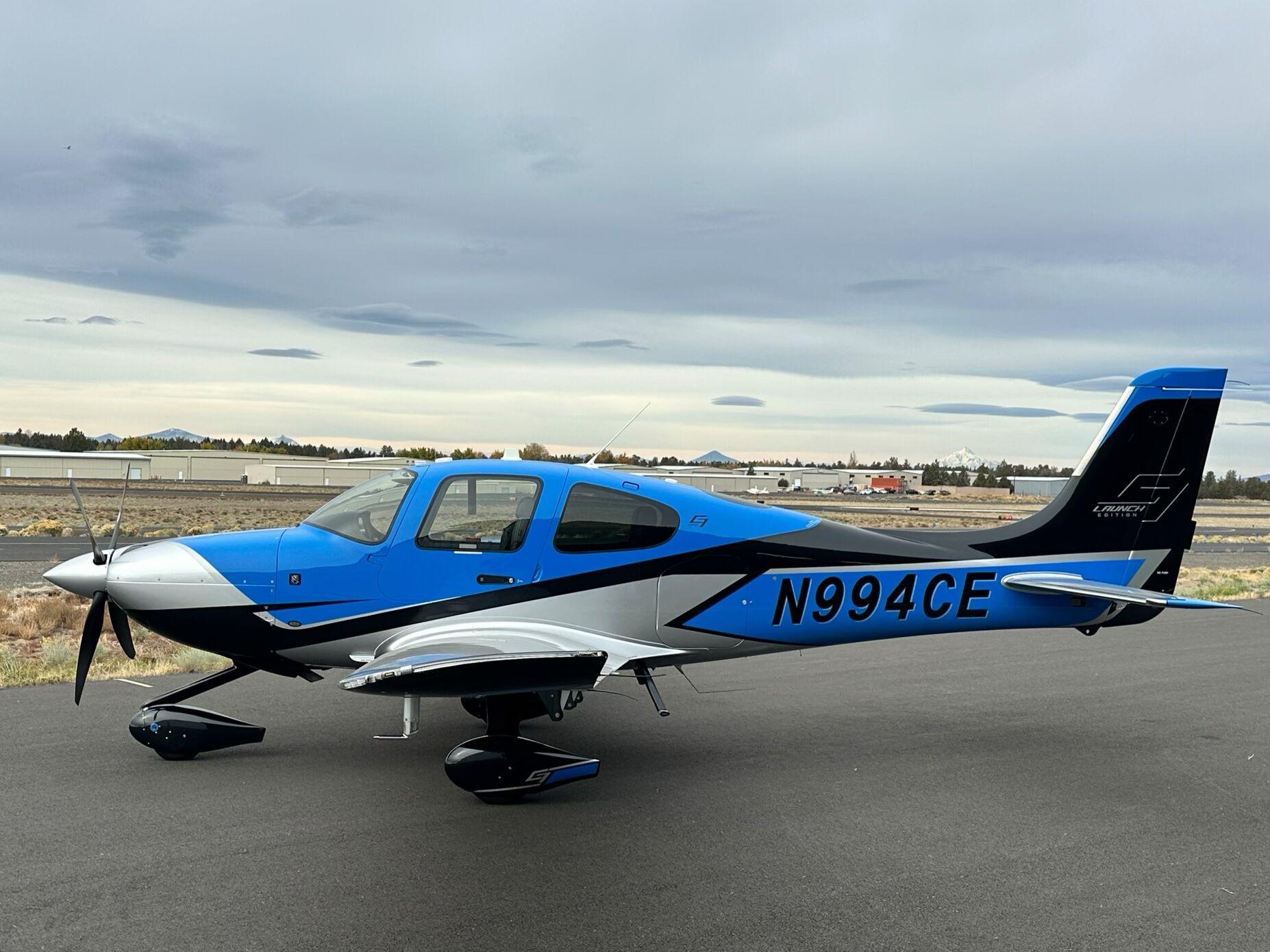 Cirrus - SR22T - main photo