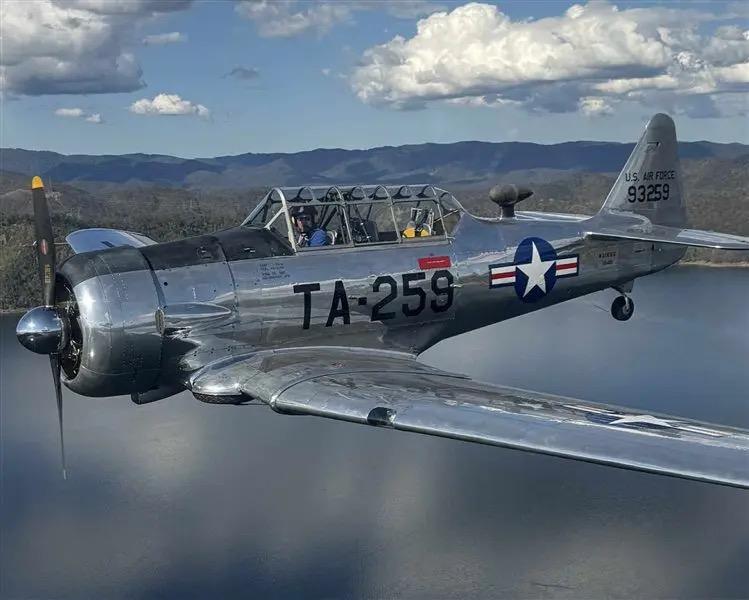 North American Aviation - North American T-6G Harvard - main photo
