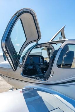 Cirrus - SR22T - photo 19