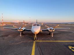 Cessna - 421C Golden Eagle - photo 2