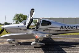 Cirrus - SR22 - photo 2