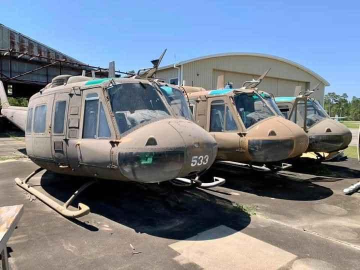 Bell - Huey UH-1 - main photo