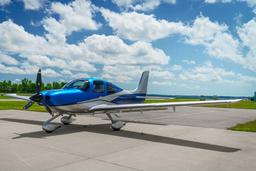 Cirrus - SR22 - photo 3