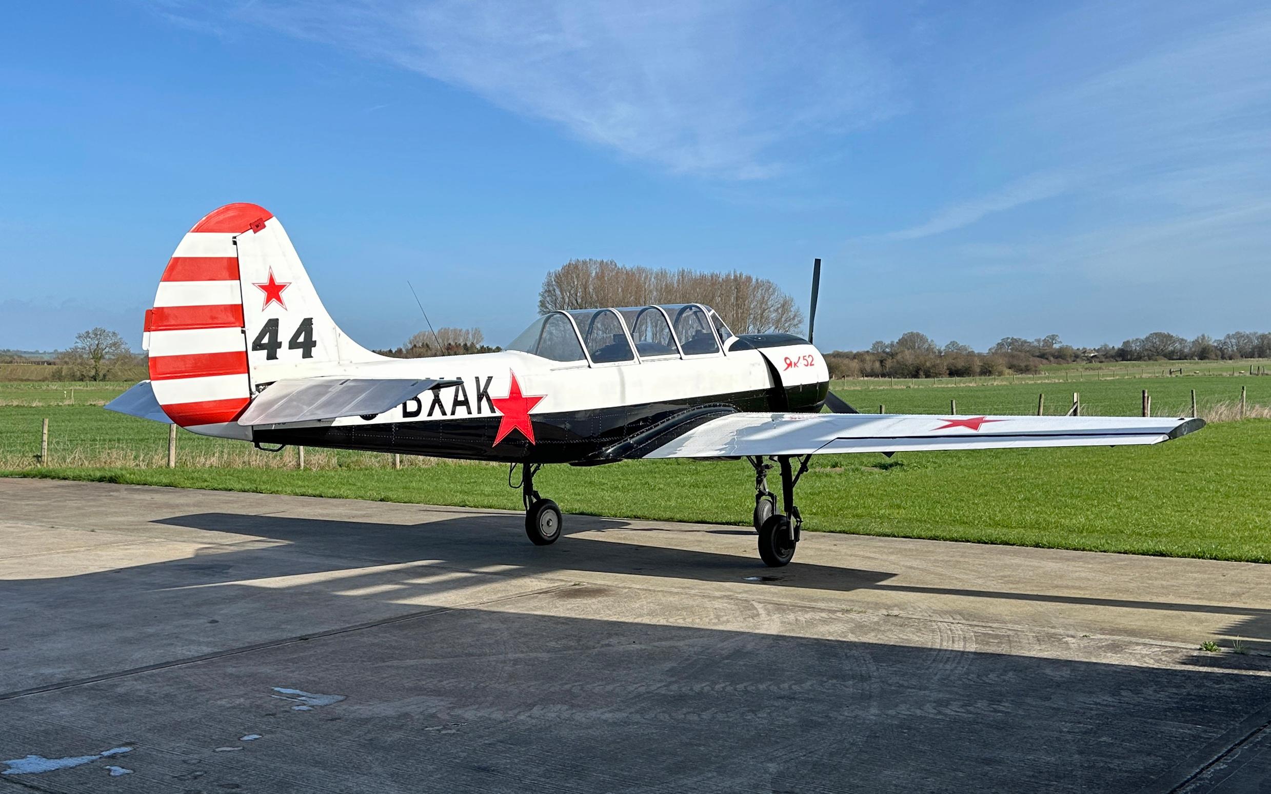 Yakovlev - Yakovlev Yak-52 - main photo