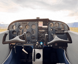 Cessna-Reims - Cessna-Reims FR172 Rocket - photo 2