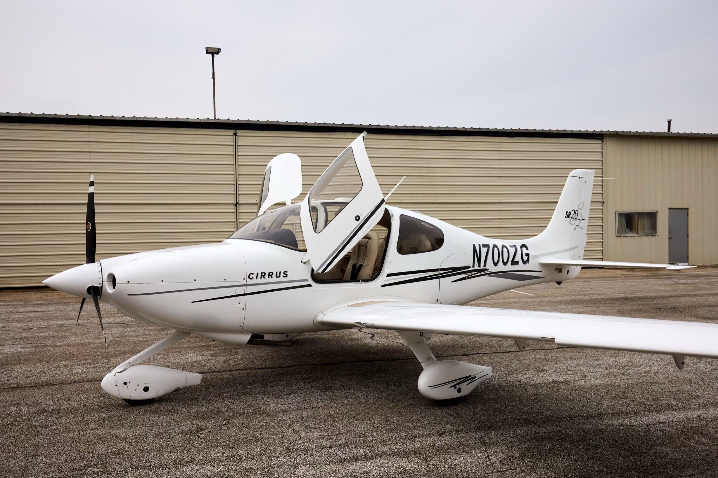 Cirrus - SR20 - main photo