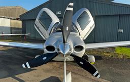 Cirrus - SR22TN GTS G3 - photo 2