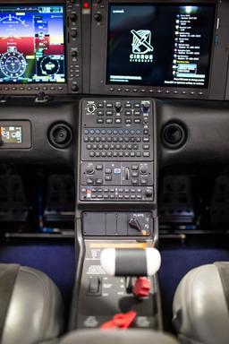 Cirrus - SR20 - photo 9