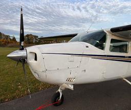 Cessna - Cessna 210L Centurion - photo 6