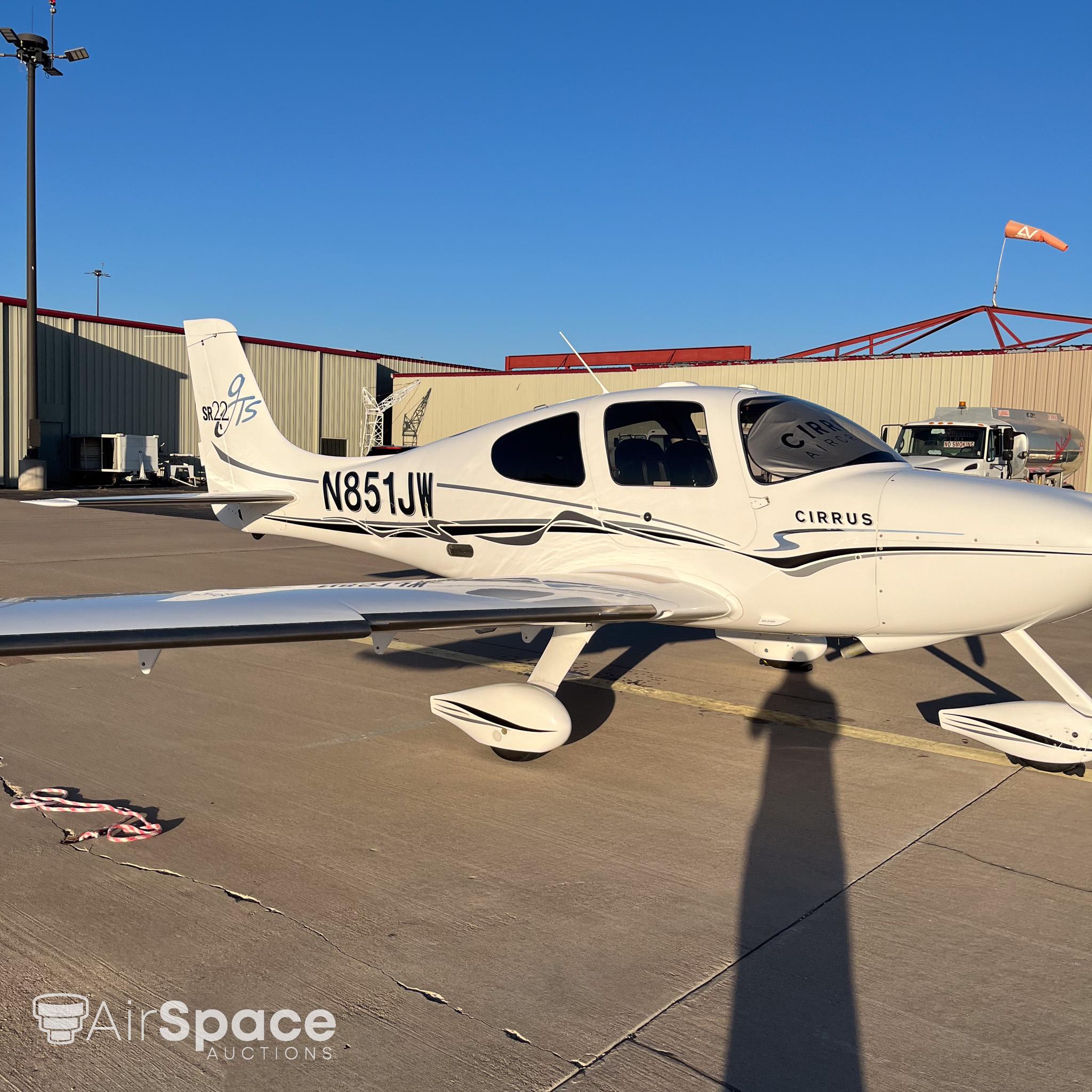 Cirrus - SR22 (2001 - 2010) - main photo